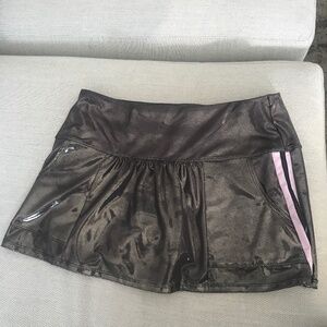 Lucky in love shiny tennis skirt